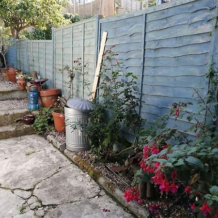 Seaside 2 Bed Terraced House With Garden Villa Hastings Exterior photo
